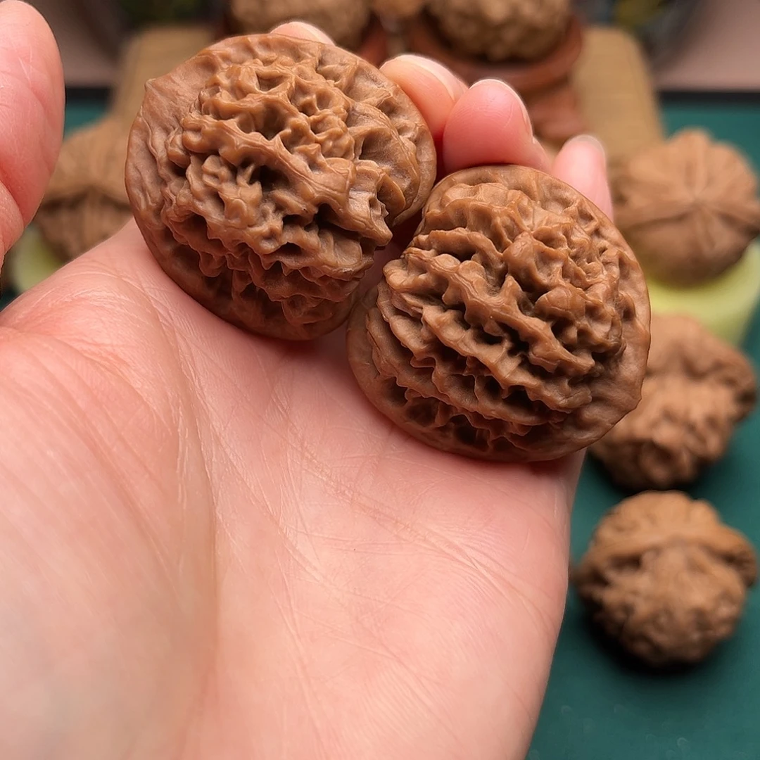 文玩核桃把件秦闷