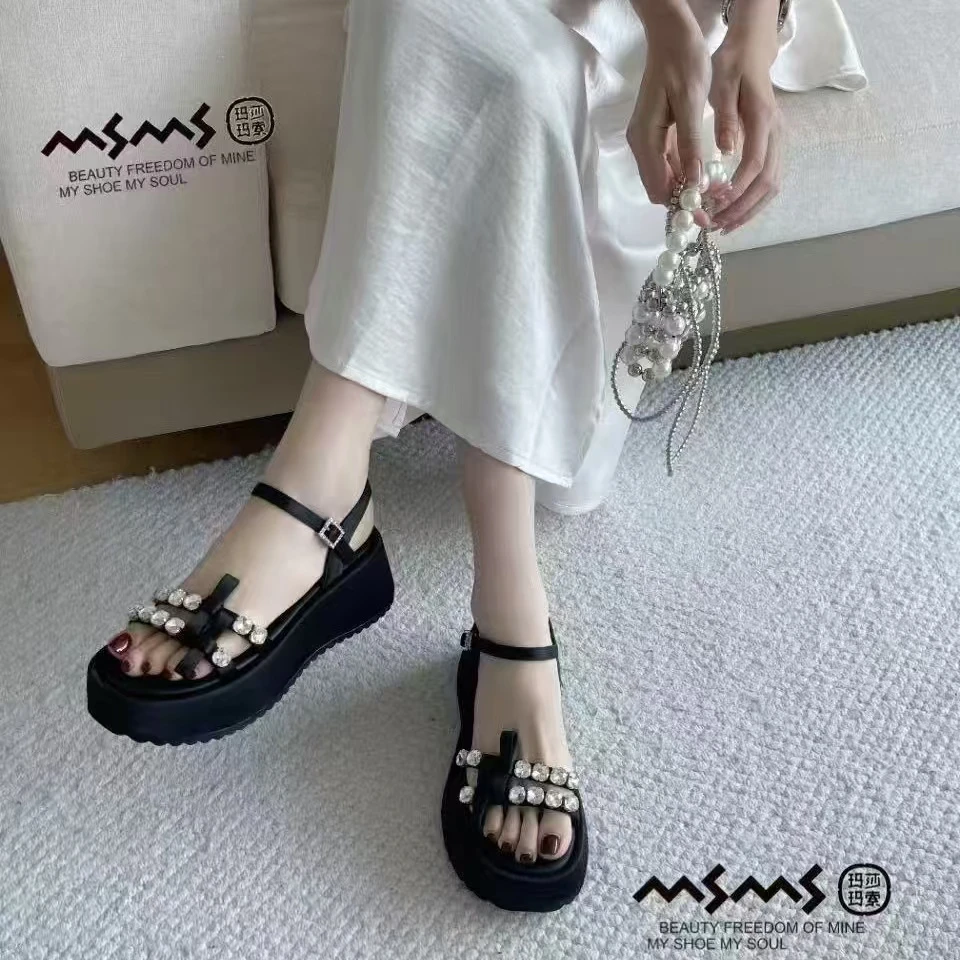 <玛莎玛索>2025夏季新款水钻凉鞋278-5时尚百搭厚底一字带凉鞋