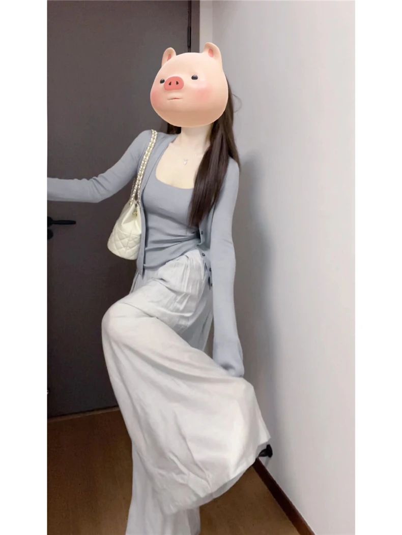 初秋氛围感穿搭针织挂脖开衫两件套2024新款修身显瘦长袖上衣女装