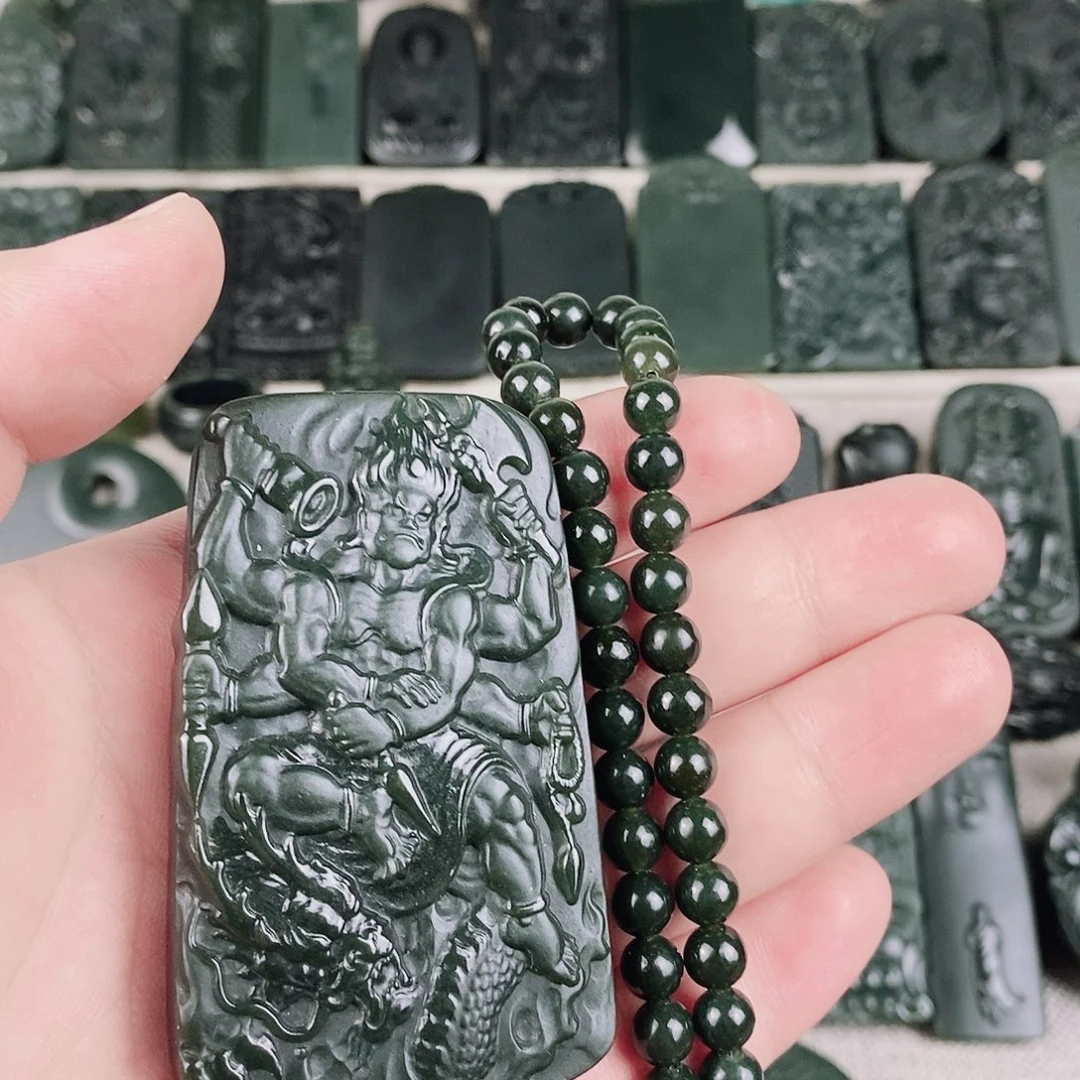 6***8和田玉未镶嵌颈饰