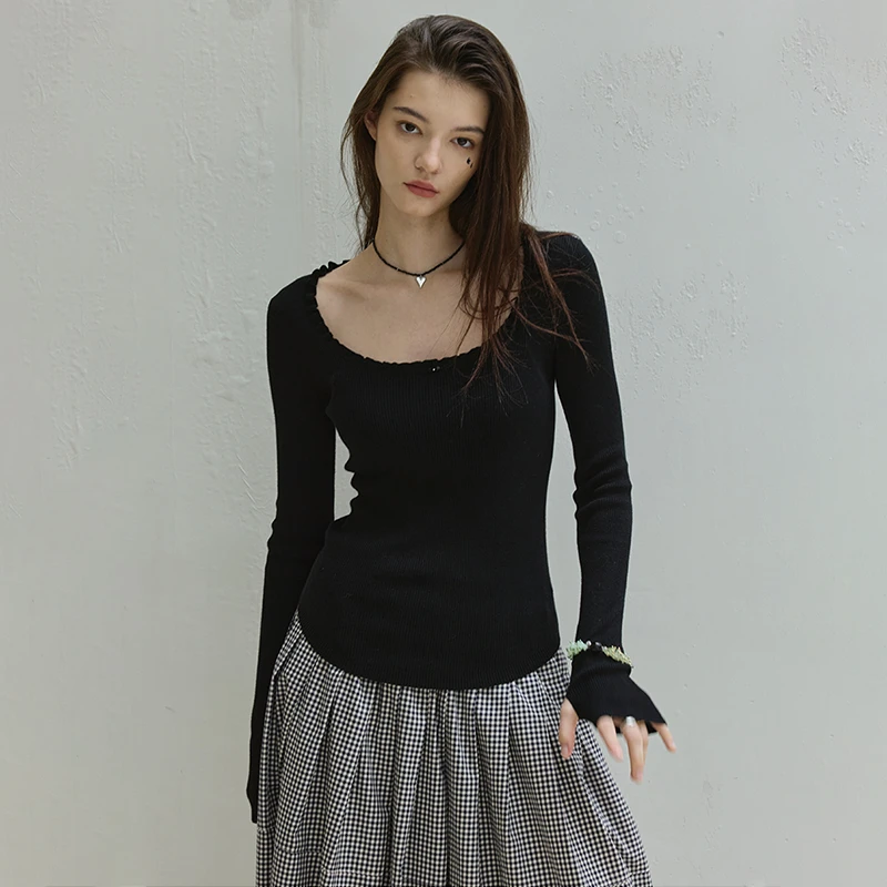 Gemini 买手店 Three hundred tears 花边领刺绣钉珠小花针织上衣