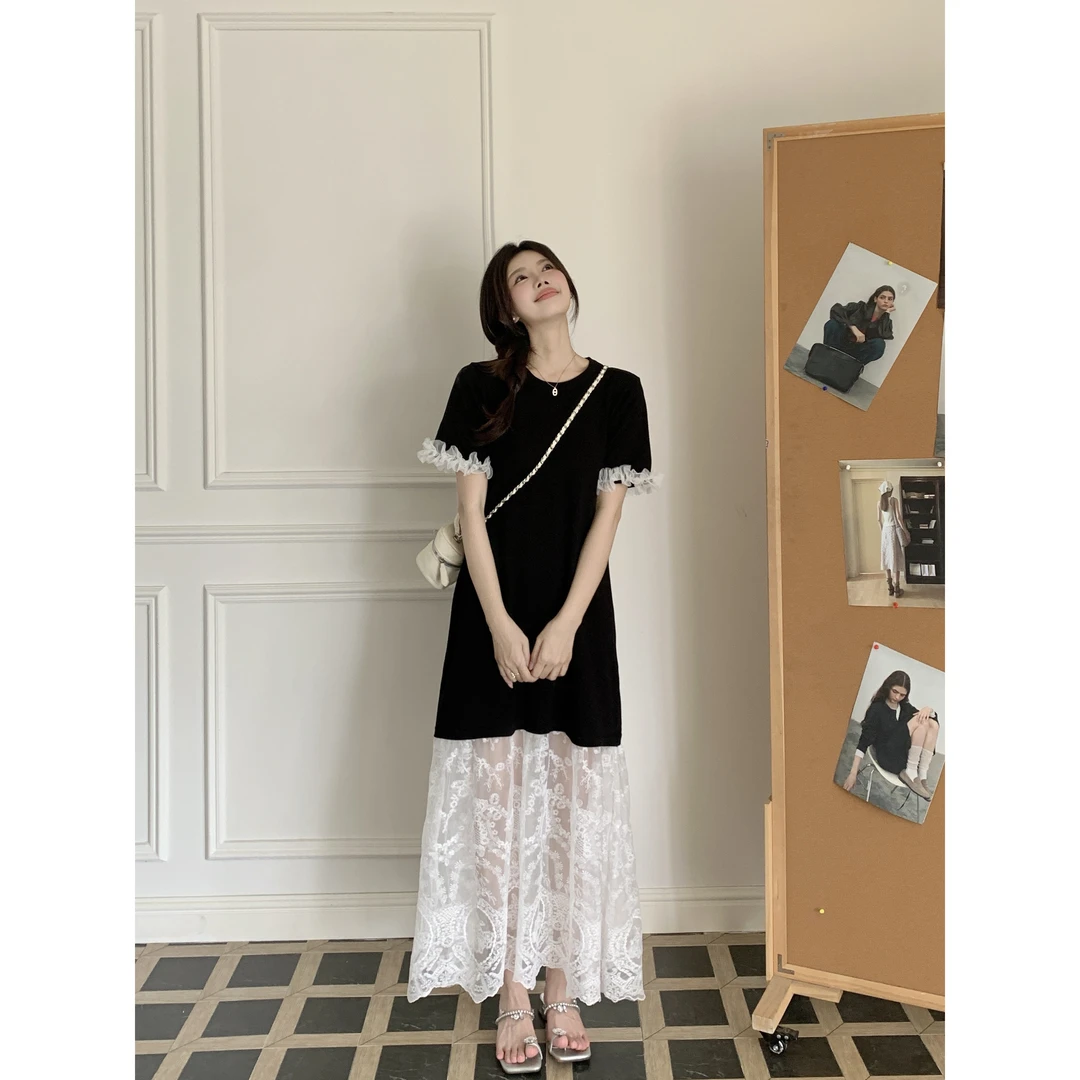乌77黑色拼接蕾丝遮肉设计感宽松显瘦法式圆领短袖连衣裙裙子女款