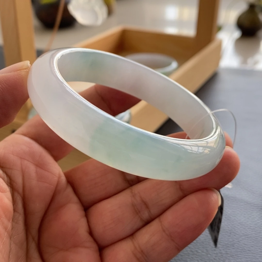 翡翠未镶嵌手镯天然翡翠手镯