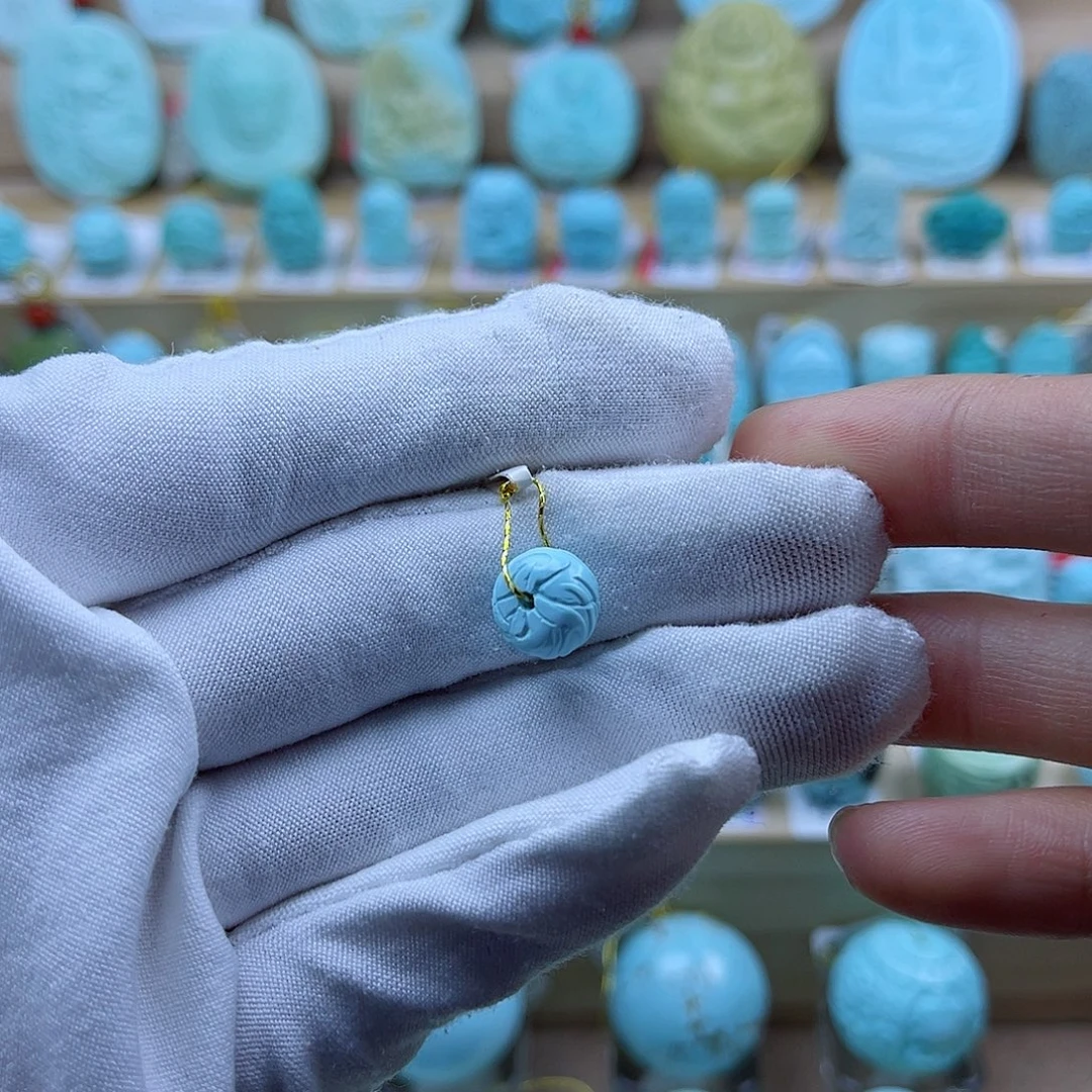 绿松石未镶嵌珠宝奇石