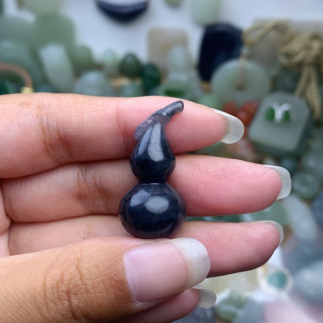 d***x颈饰未镶嵌和田玉