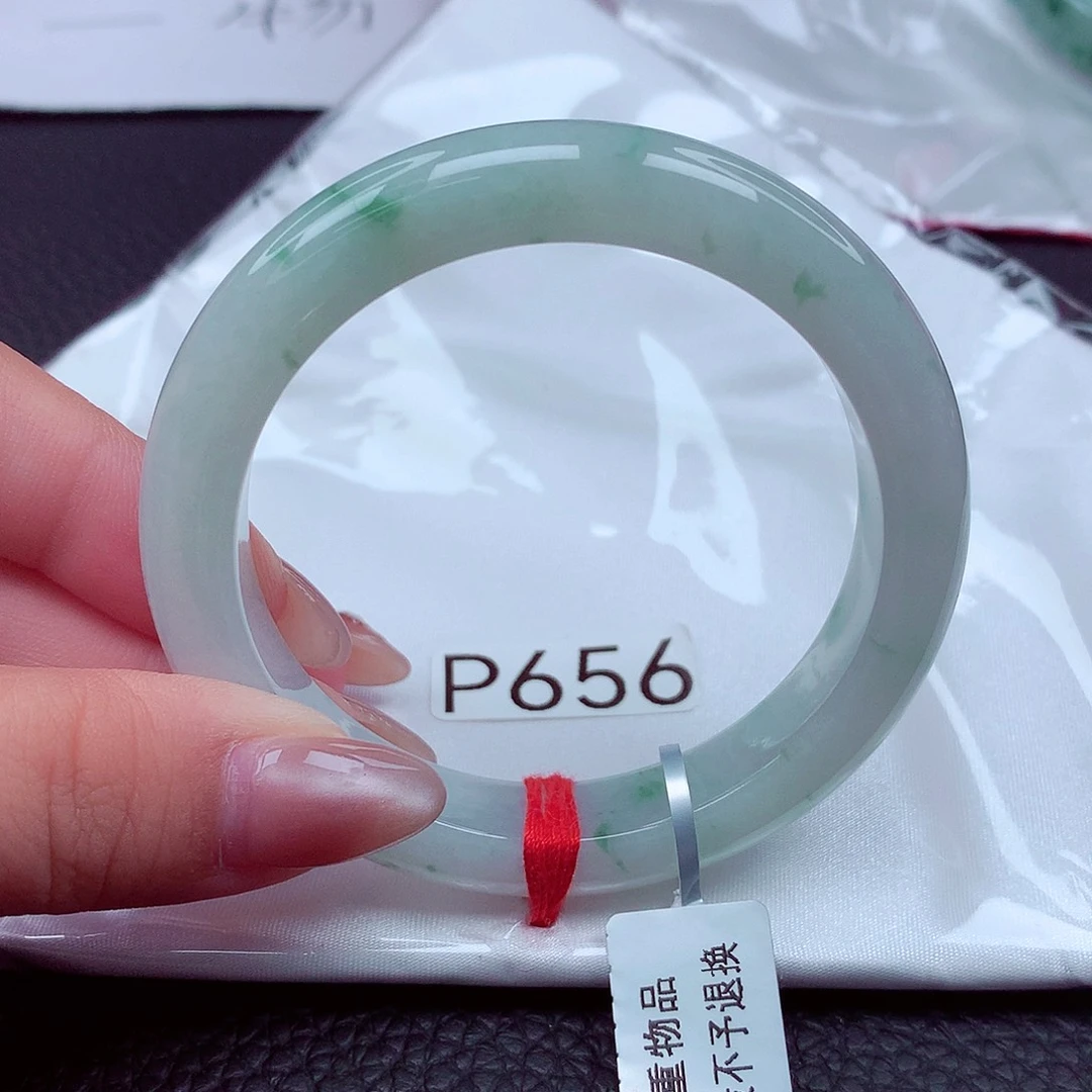 翡翠未镶嵌手镯天然缅甸翡翠A货