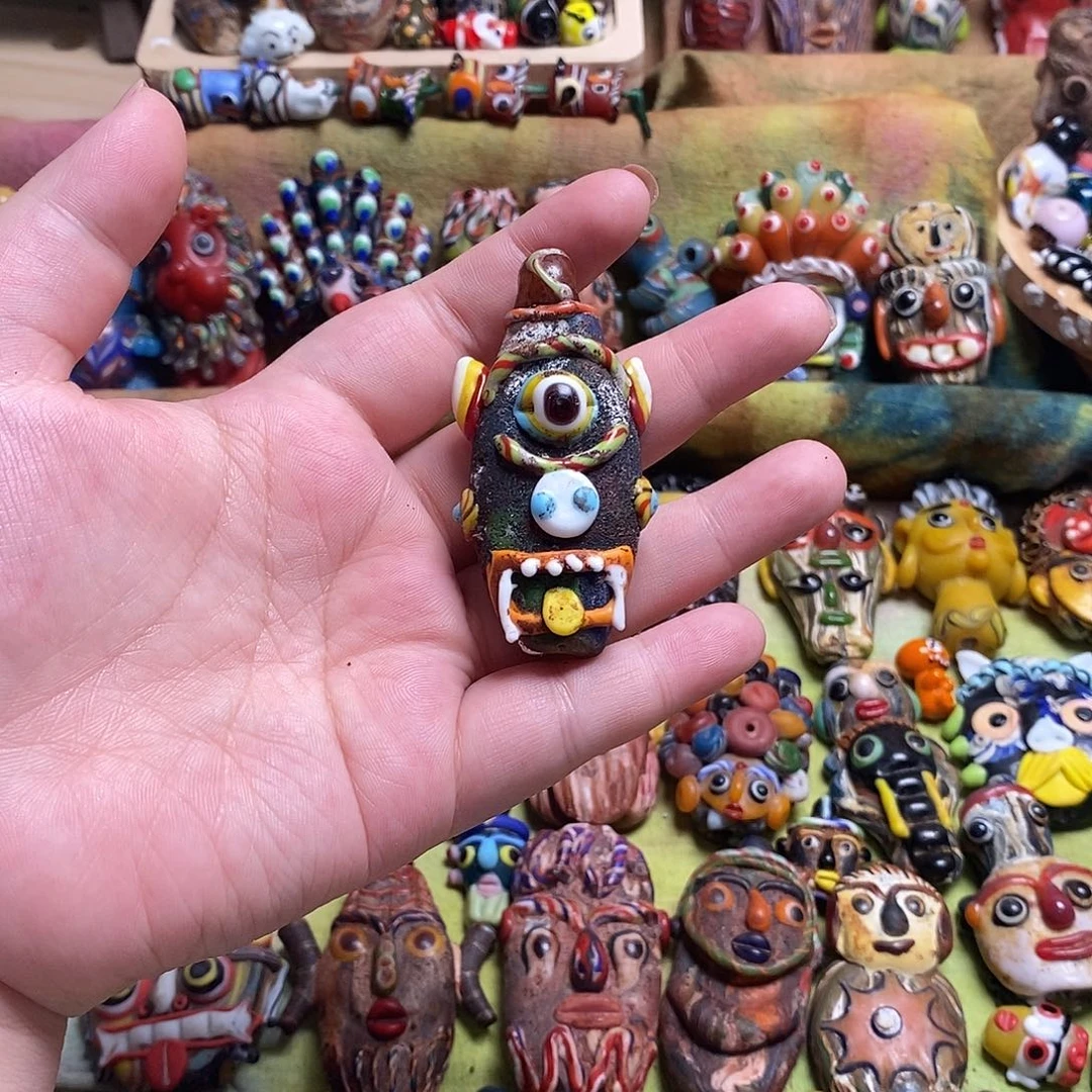 颈饰琉璃琉璃娃娃单眼