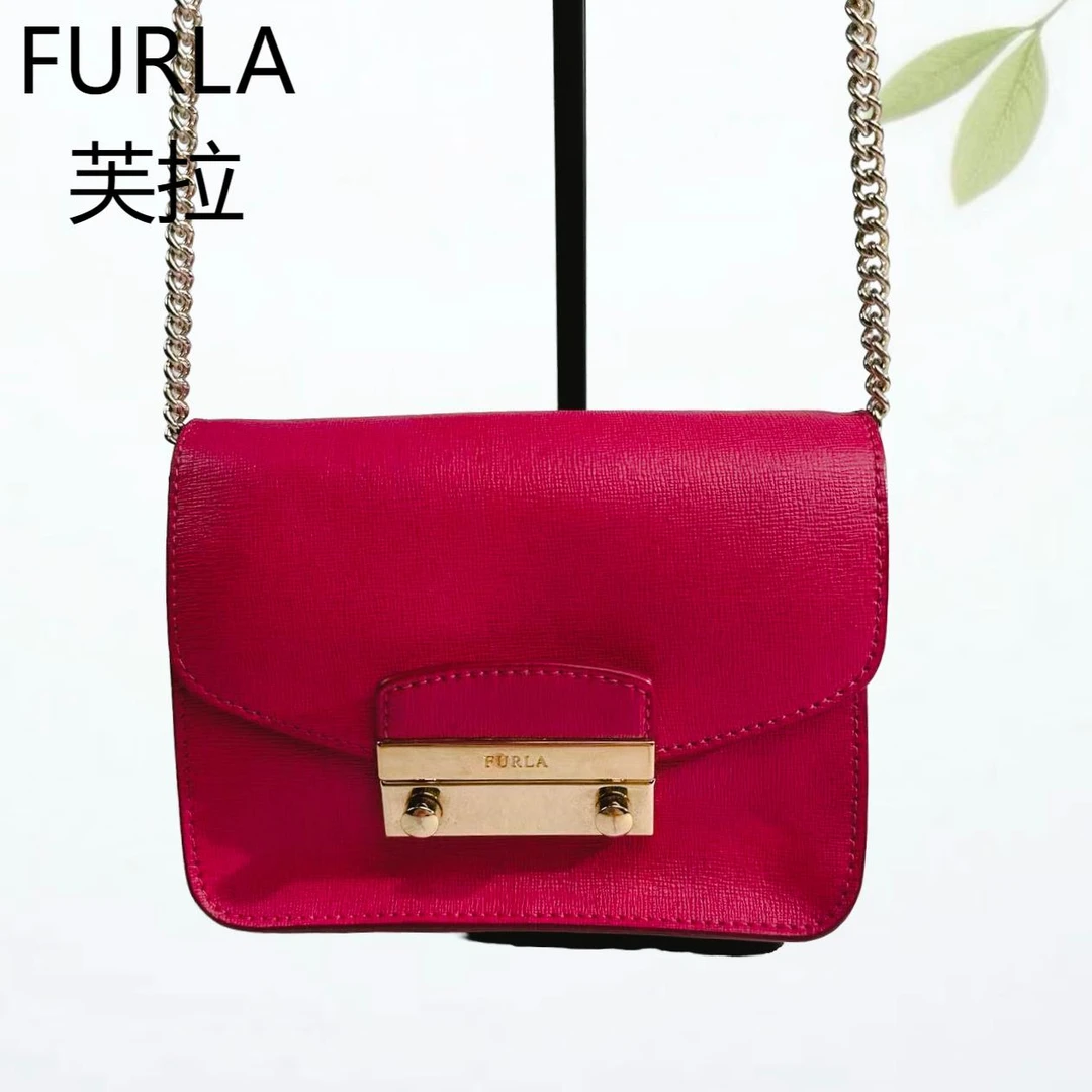 95新 FURLA/芙拉 玫红色斜挎包G25804363底长16X12