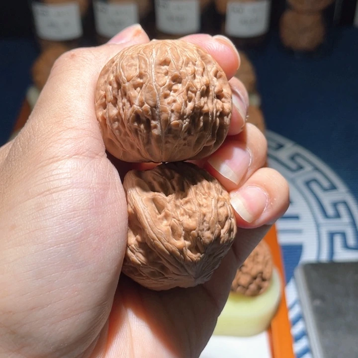 ****宝吊坠文玩核桃平谷铁锤全品40
