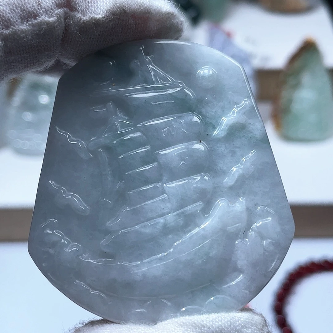 翡翠未镶嵌颈饰翡翠56