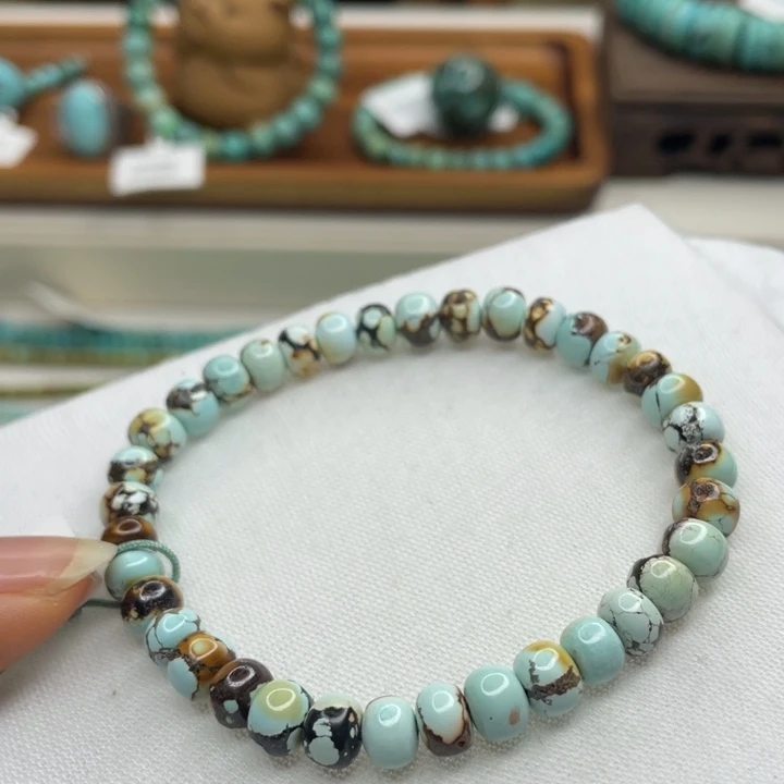 绿松石未镶嵌珠宝