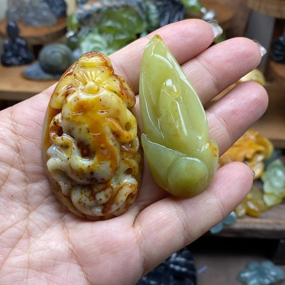 蛇纹石玉未镶嵌吊坠(不含链)