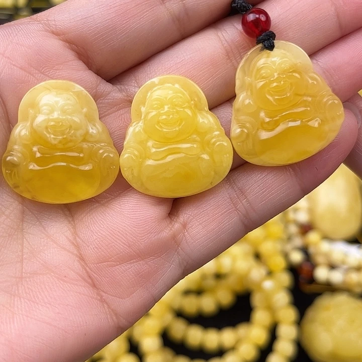 琥珀未镶嵌颈饰琥珀，多样性发其一