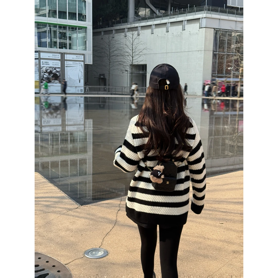 希娜 软糯宽松慵懒风条纹针织毛衣