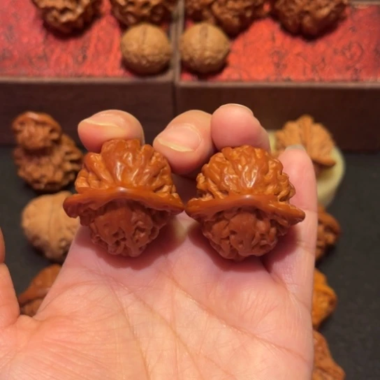 文玩核桃吊坠盘山