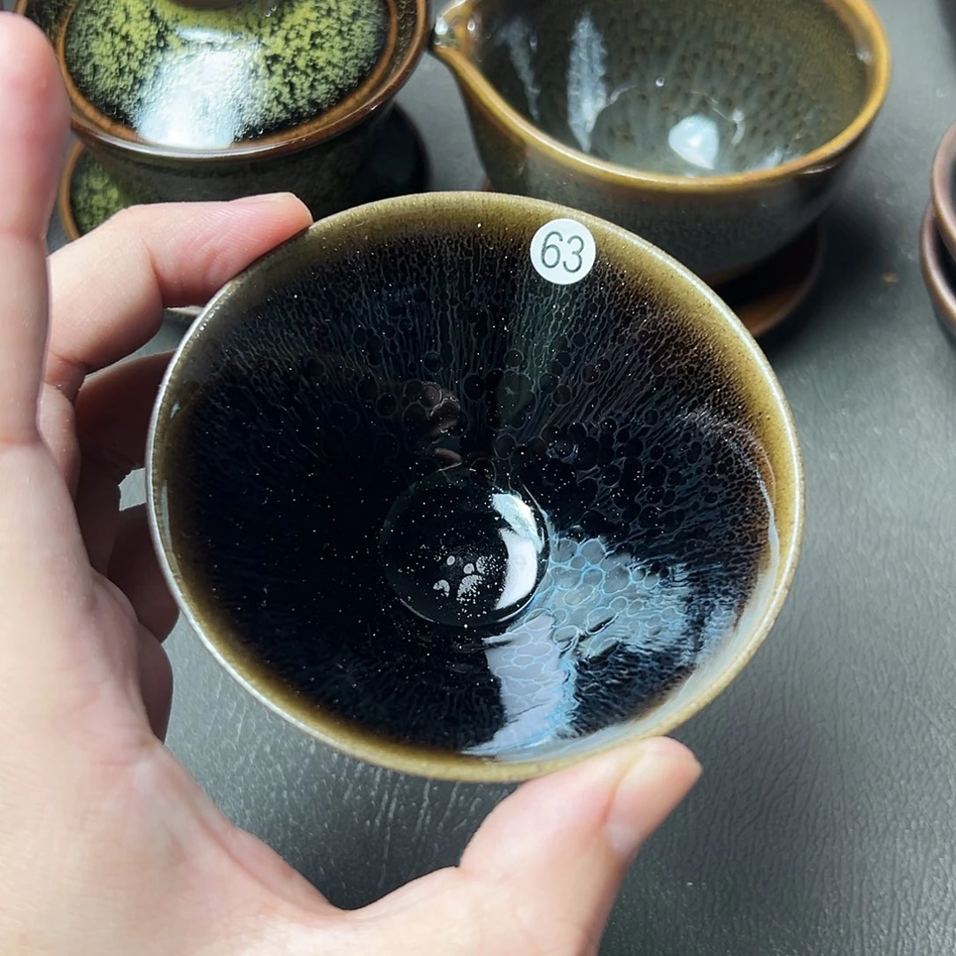 茶盏我想去买东西的路上我