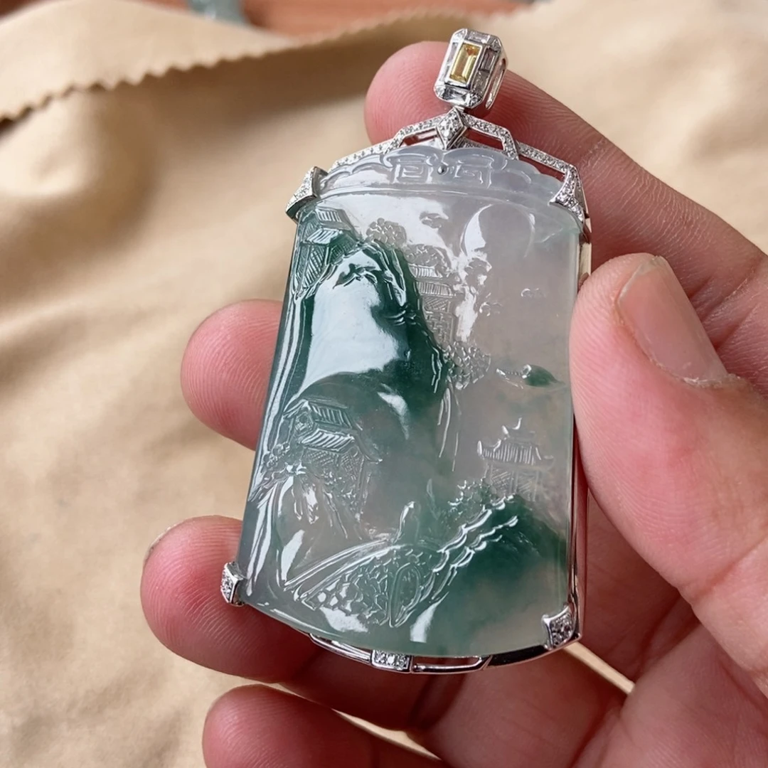 翡翠颈饰未镶嵌?****～翡翠