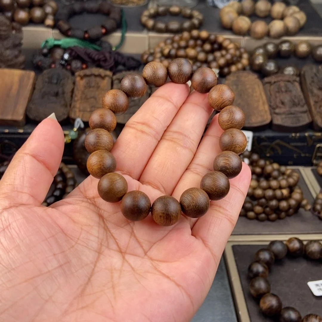 沉香手串友*人越南芽庄白