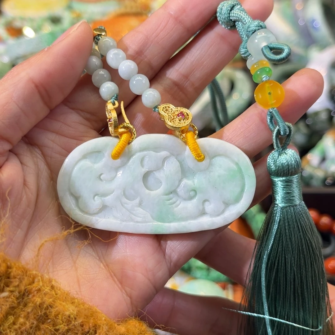 翡翠颈饰未镶嵌待编款