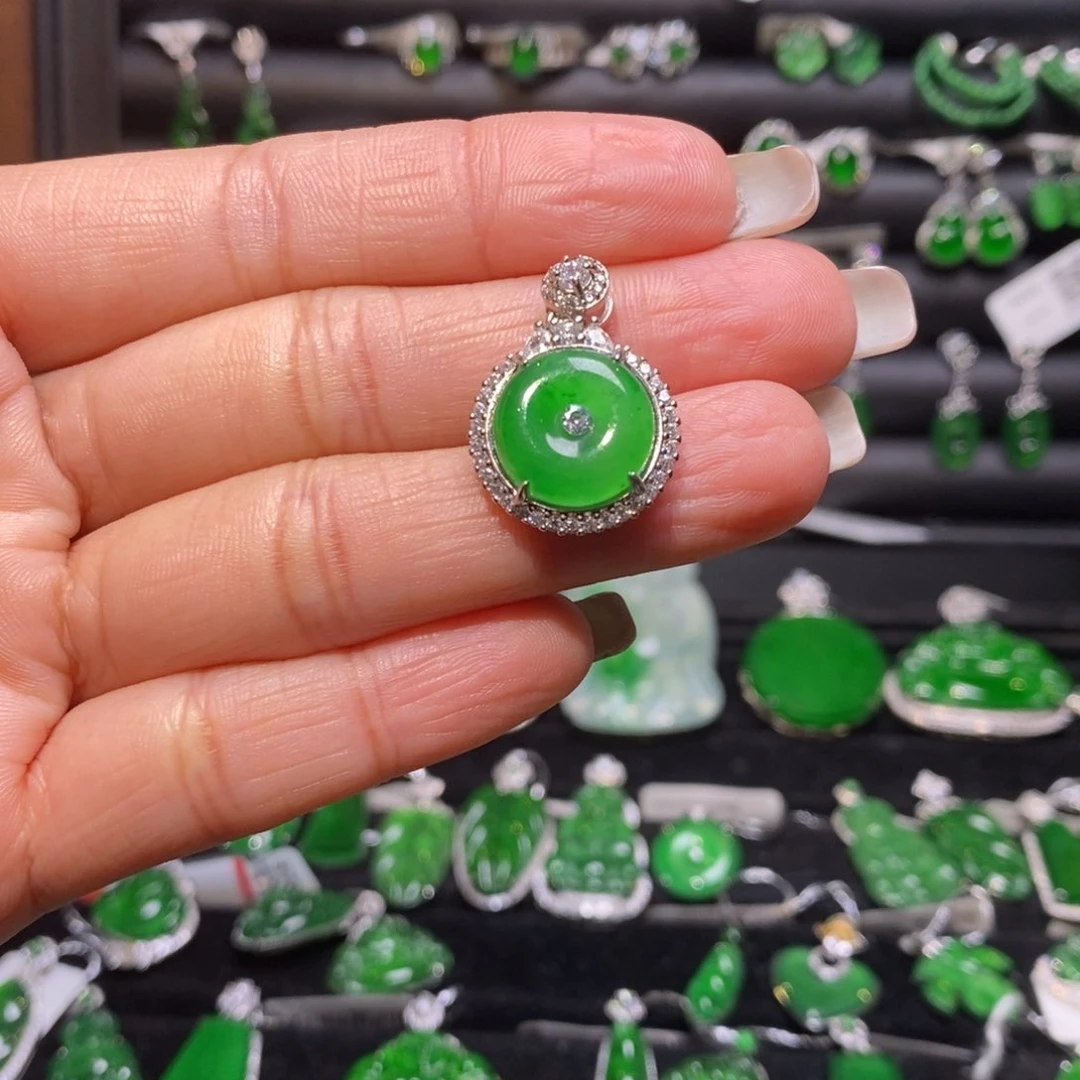 翡翠颈饰银S925镶嵌平安扣吊坠