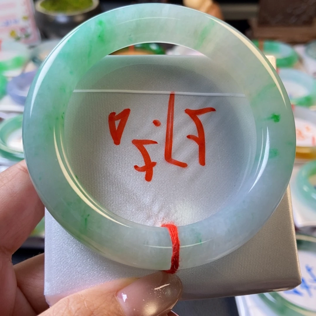 翡翠未镶嵌手镯16冰胶飘翠