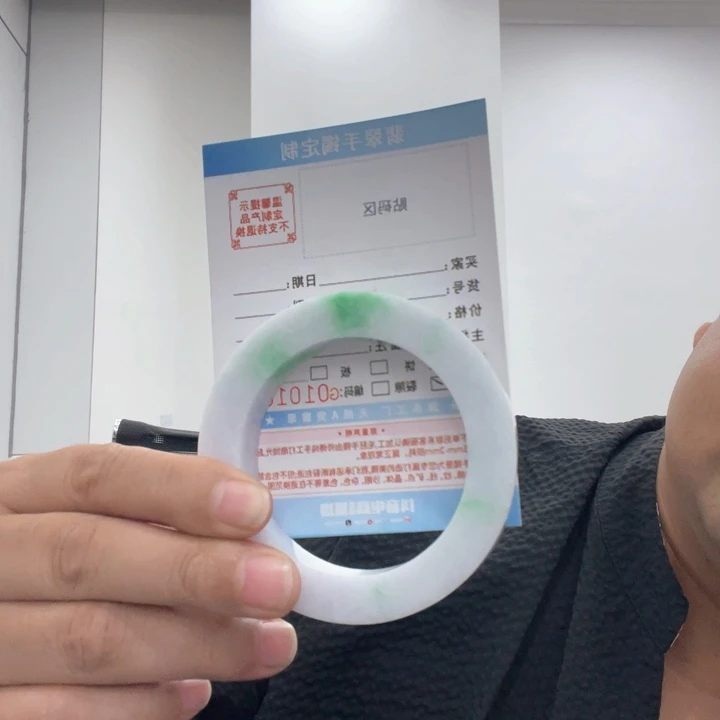 定制翡翠未镶嵌57–64正圈天然翡翠手镯