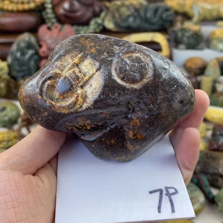 未镶嵌岫岩河磨玉（透闪石质玉）珠宝奇石