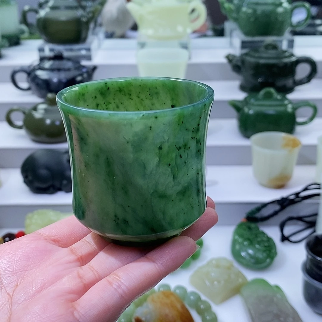 和田玉未镶嵌挂件杯子