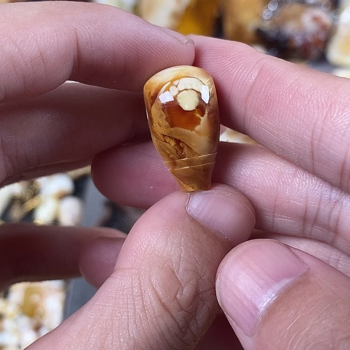 裸石琥珀未镶嵌我