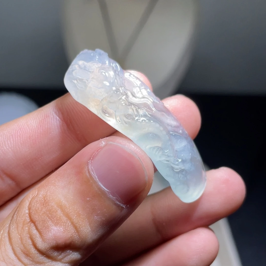 颈饰未镶嵌翡翠龙手牌