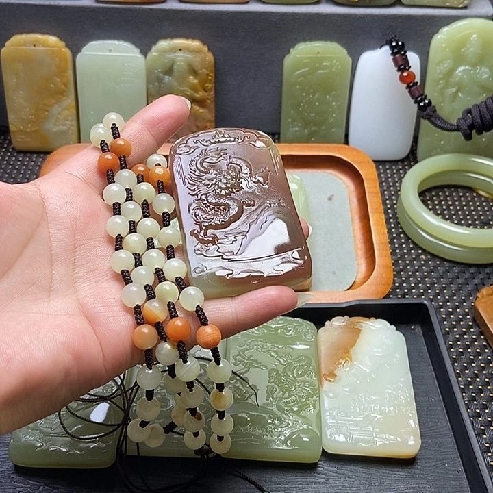 夏***天生肖龙牌一物一拍