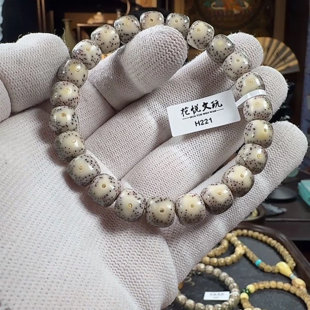 手串星月菩提10x9 灰瓷白月留白 H221