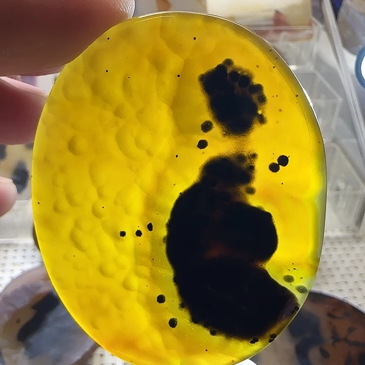 玛瑙/玉髓未镶嵌珠宝奇石