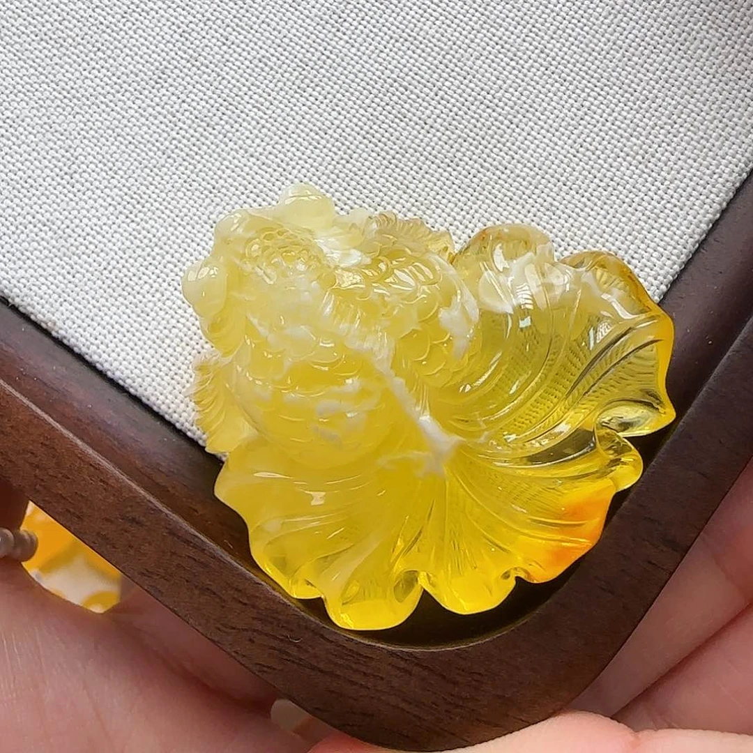 琥珀未镶嵌珠宝奇石蜜蜡