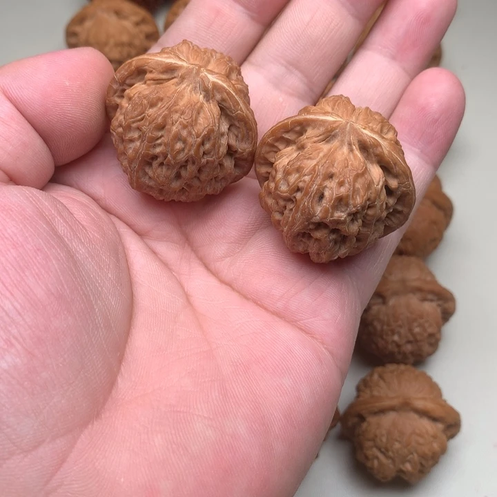 吊坠文玩核桃黑马38