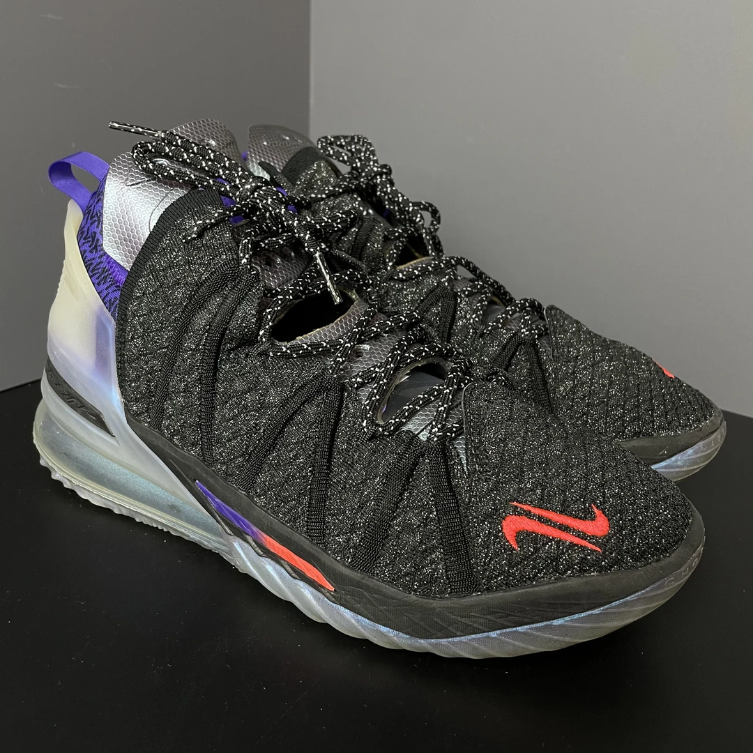 42.5码 90新 耐克 Nike Lebron18 詹姆斯18 鞋面瑕疵 篮球鞋 无盒