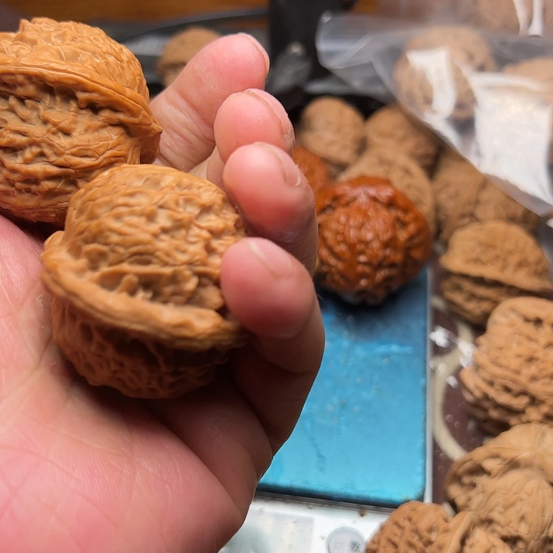 冻***李文玩核桃老树金麒麟