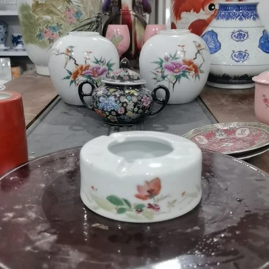 忠***亶当代景德镇陶瓷工艺品