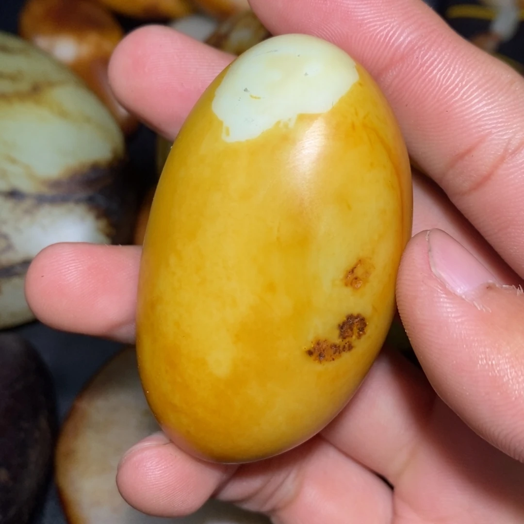 和田玉未镶嵌珠宝奇石