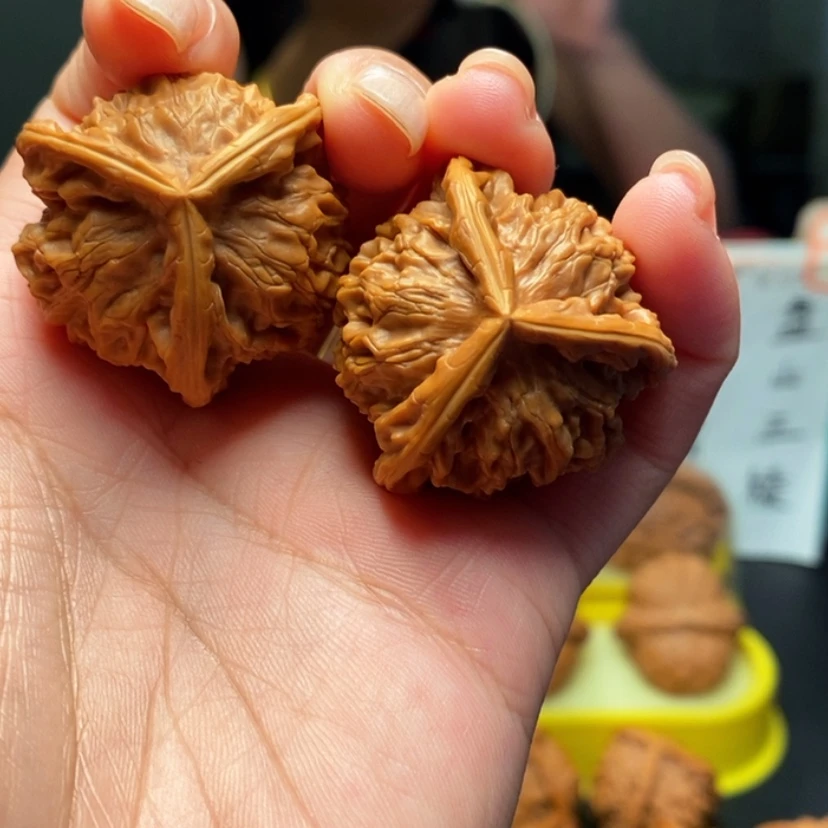 【闪购商品】把件桃核暴**球1号三棱子，