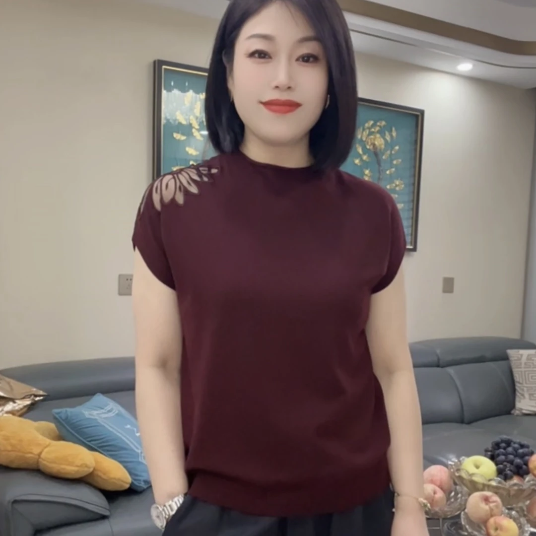 早秋新时尚洋气百搭镂空花朵一字领针织小衫