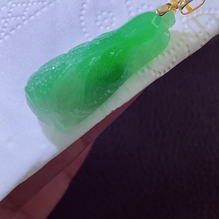 颈饰18K金镶嵌翡翠翡翠