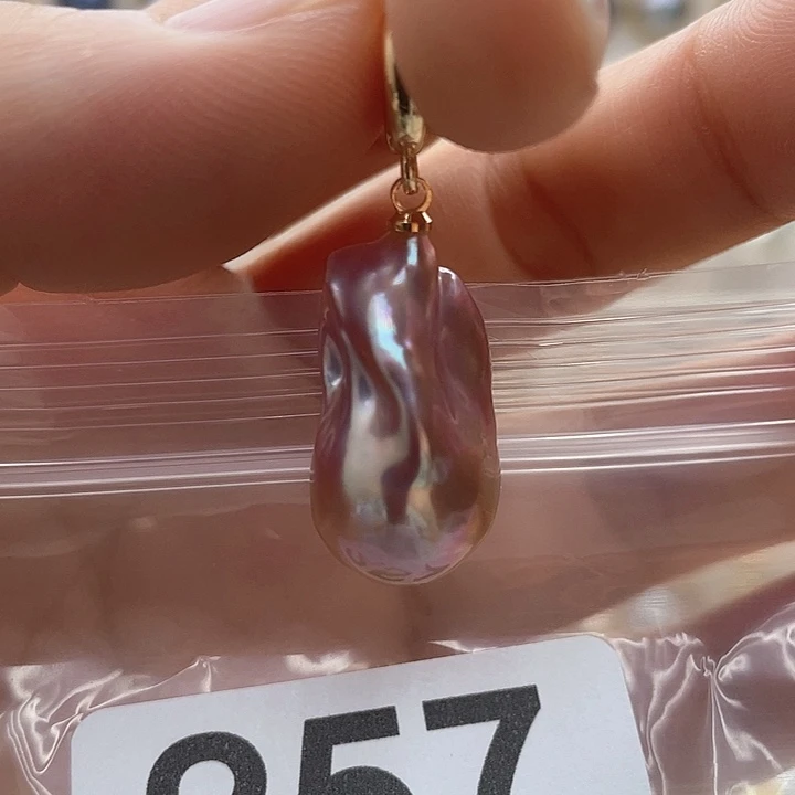 未镶嵌天然珍珠。  漏 漏 漏淡水珍珠