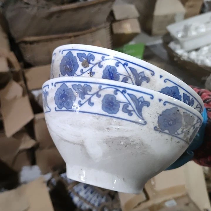 摆件陶瓷盘子碗啥都有