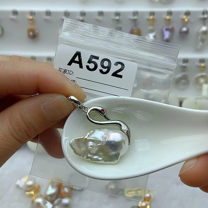 淡水珍珠颈饰银S925镶嵌