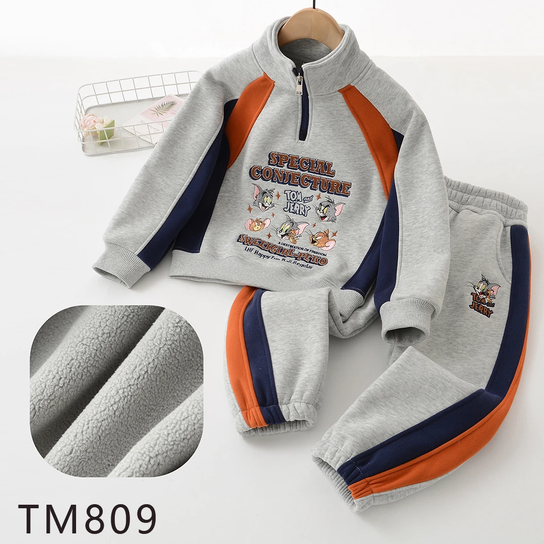 TM809加绒卡通重工刺绣儿童套装