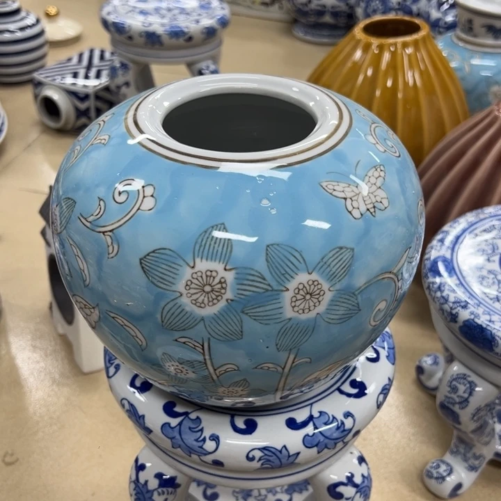 瓷片微瑕陶瓶。。。。。。。、。！ 。。。。。