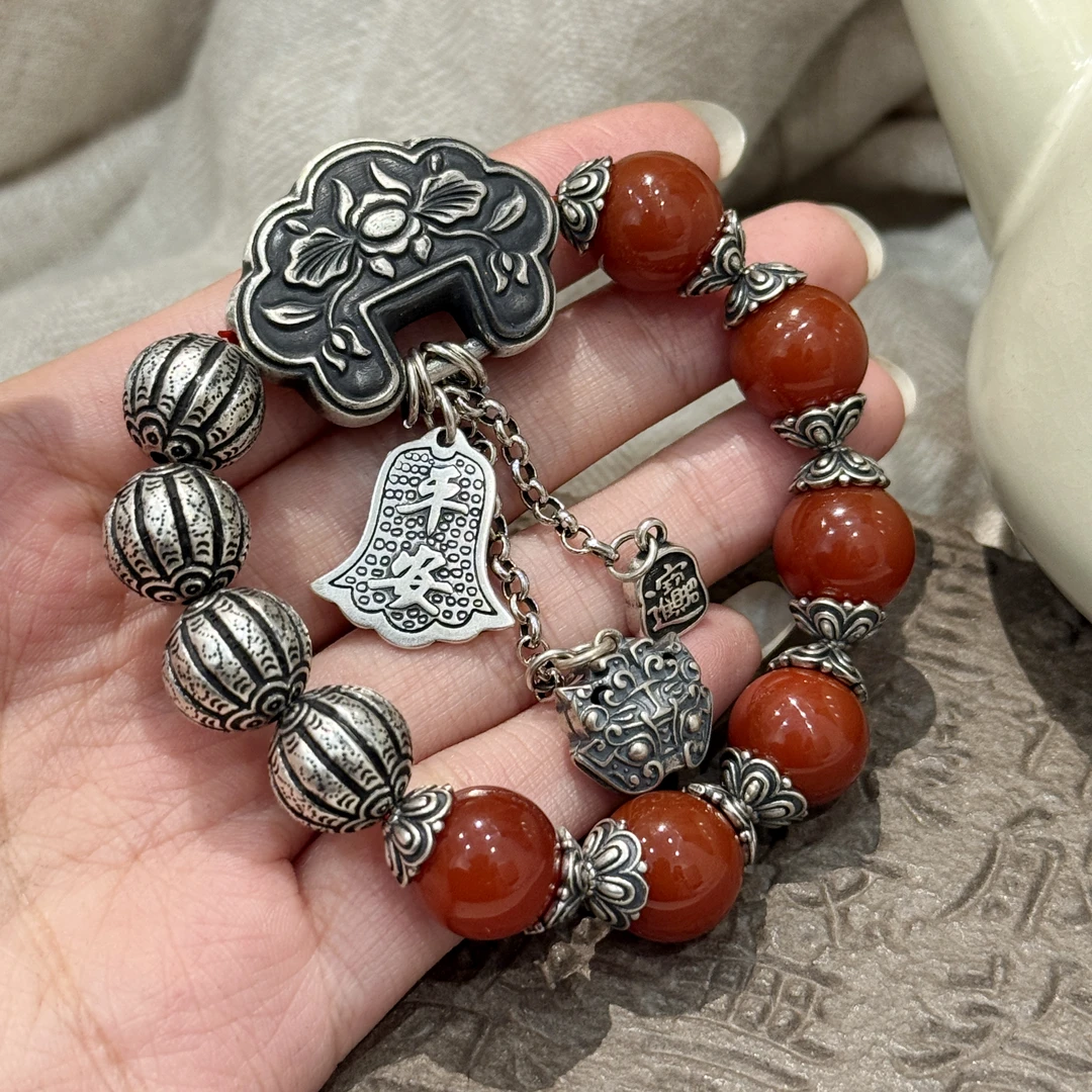 足银手链 <大头姐>S09680吞米兽平安蝙蝠如意锁红色串珠手链