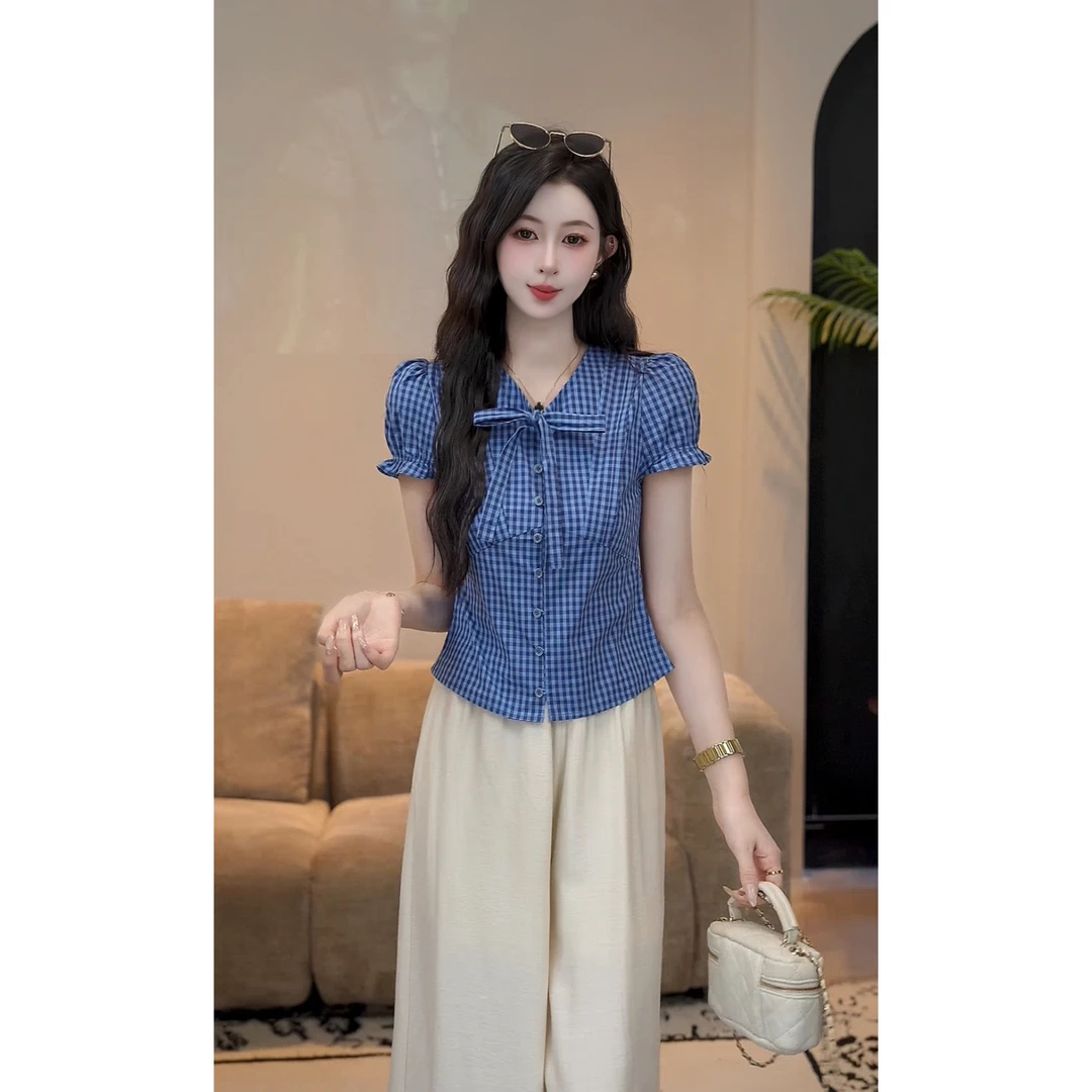 YUANLIANSU/圆脸酥【雨染终章】夏季设计感显瘦蓝色格子花苞衬衫