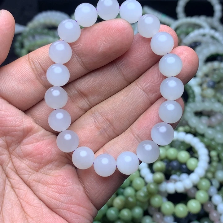 和田玉未镶嵌手串